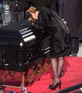 Celine_Funeral02